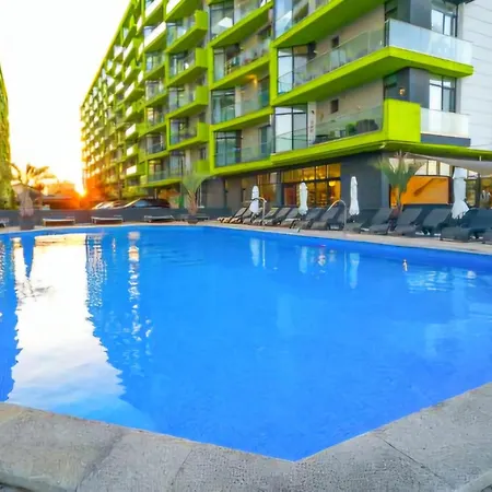 Aria Aparthotel- Swimming Pool & شقة