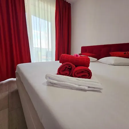 Aria Aparthotel- Swimming Pool &